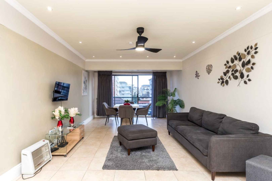 2 Bedroom Property for Sale in Sea Point Western Cape